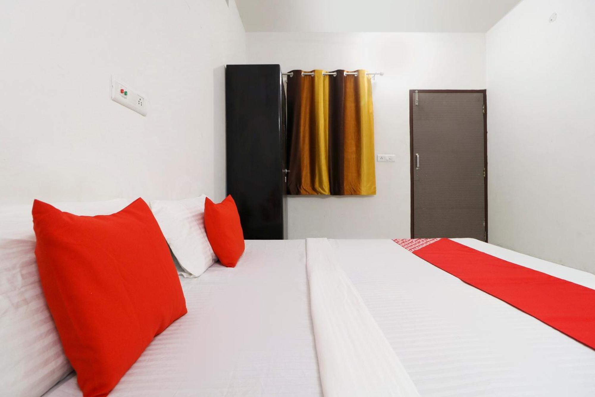 Hotel O Sky Garden Ludhiana Exterior foto
